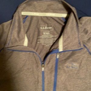 Medium Regular LL Bean long sleeve half zip